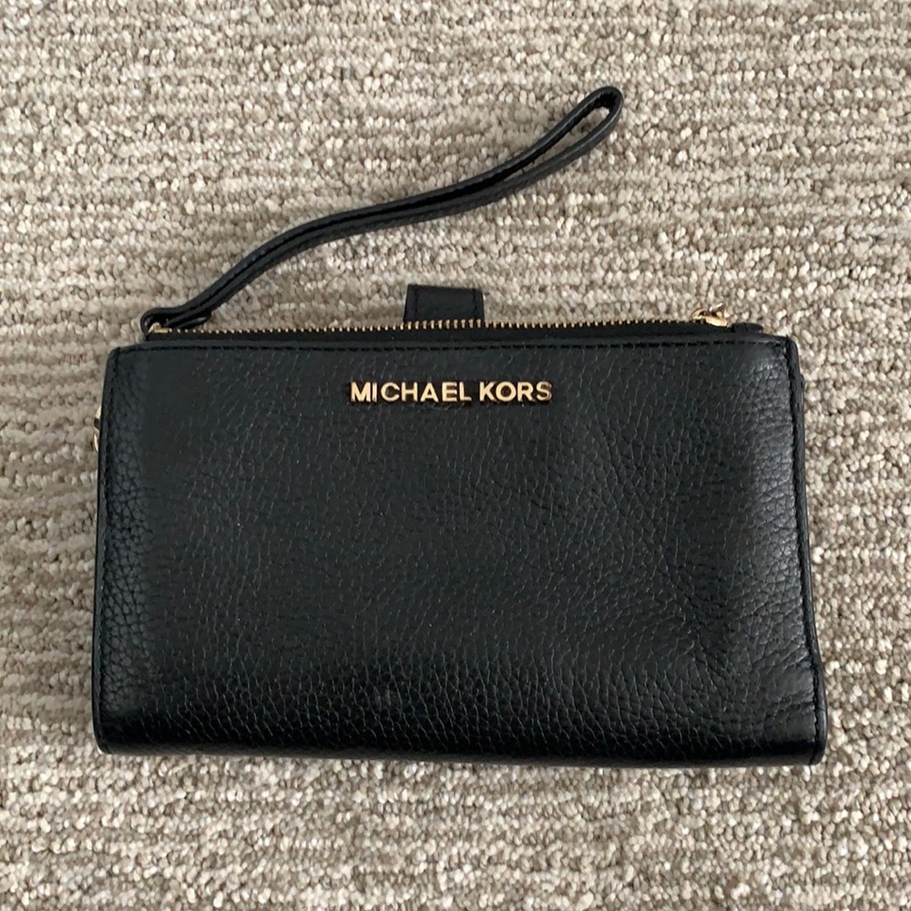 Michael Kors. Clutch wallet. Black.